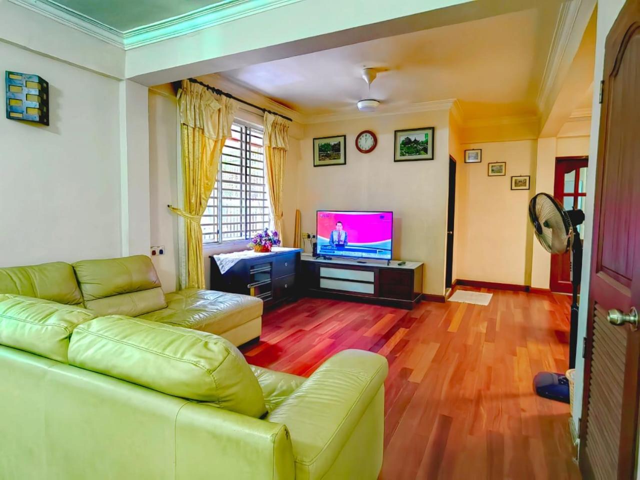 Aaronl Homestay Кота-Кинабалу Экстерьер фото