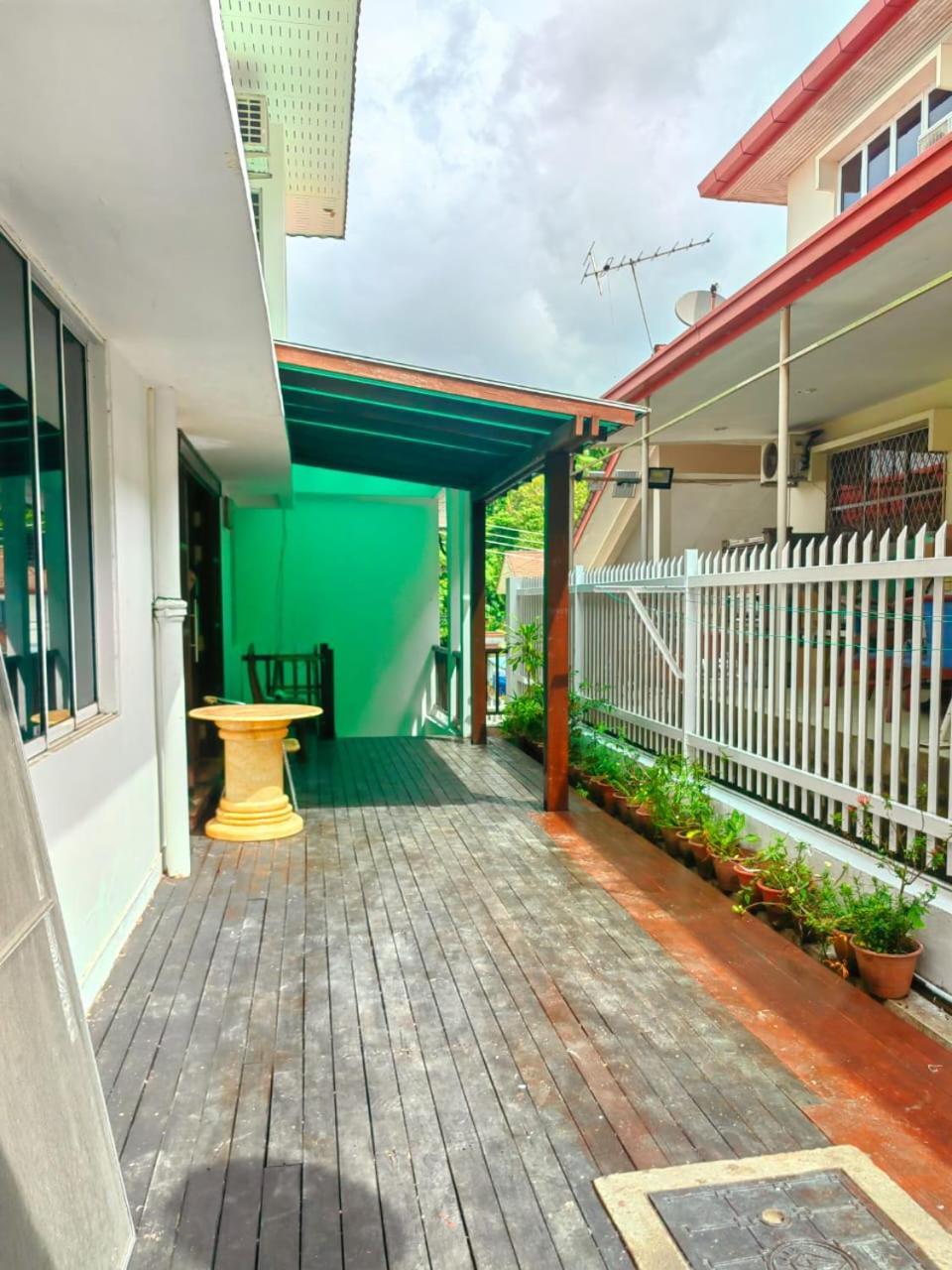 Aaronl Homestay Кота-Кинабалу Экстерьер фото