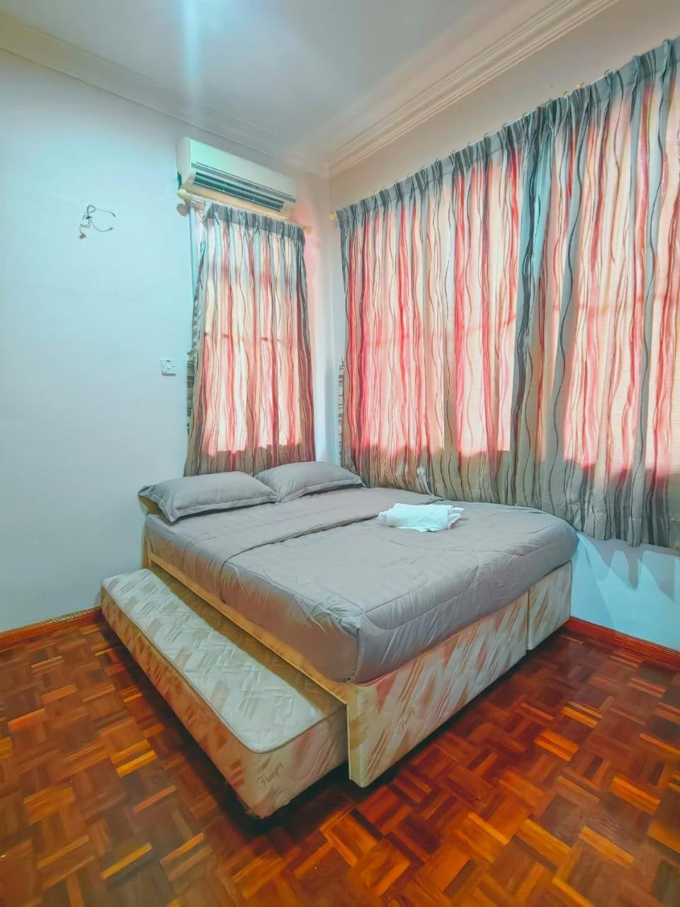 Aaronl Homestay Кота-Кинабалу Экстерьер фото