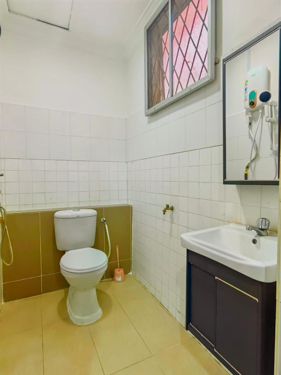Aaronl Homestay Кота-Кинабалу Экстерьер фото